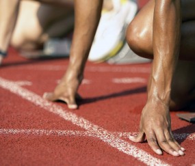 开云体育登录-福克斯加冕之夜，F1年度争冠终局的无争议传奇