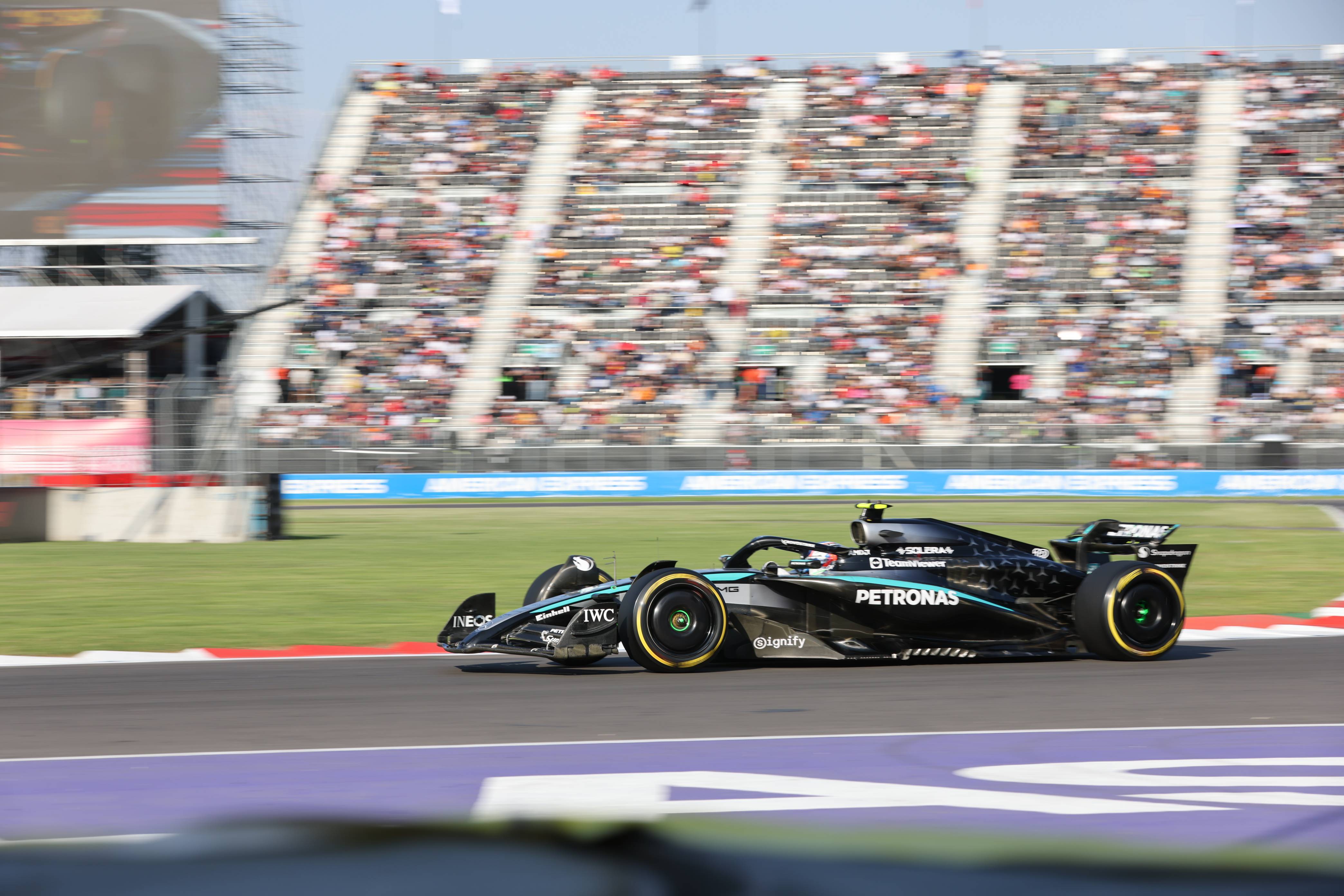 阿斯顿马丁鏖战红牛车队，阿隆索刷新纪录