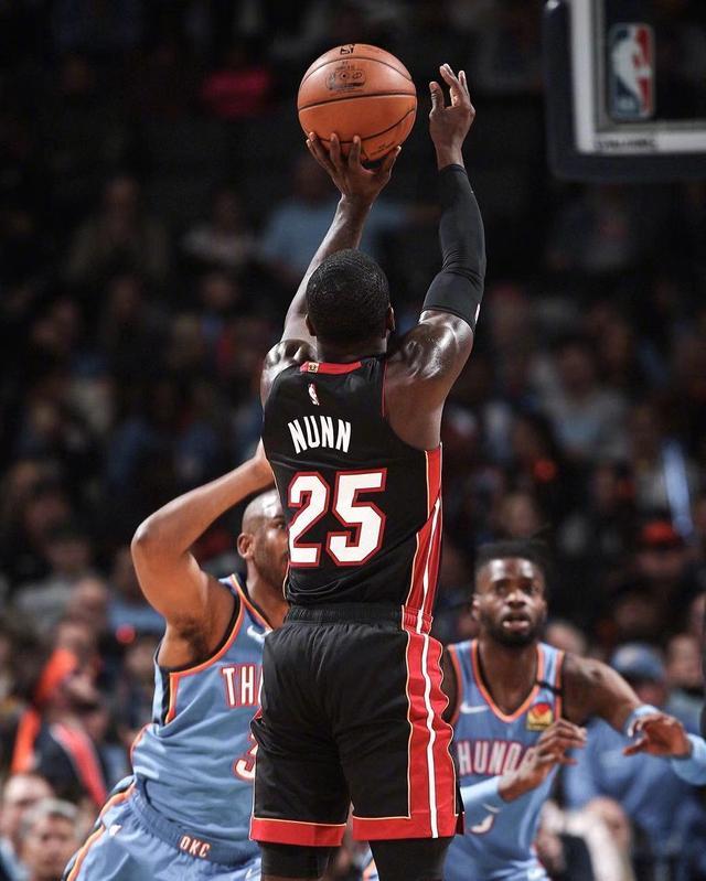 热火B队力克德国男篮，加里纳利完成帽子戏法