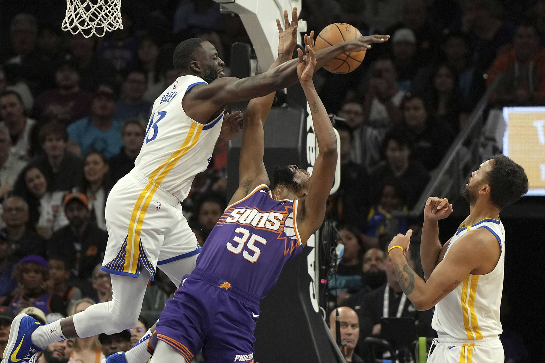 公牛击败勇士,扭转连败势头 公牛击败勇士,扭转连败势头