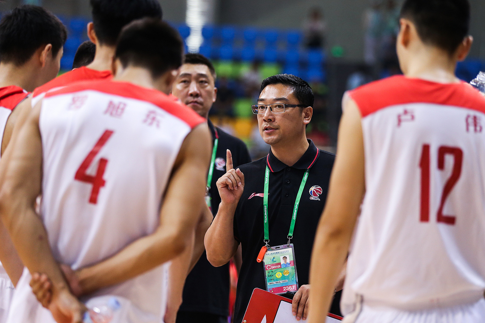 智利篮球联赛冠军产生，赛场激烈角逐