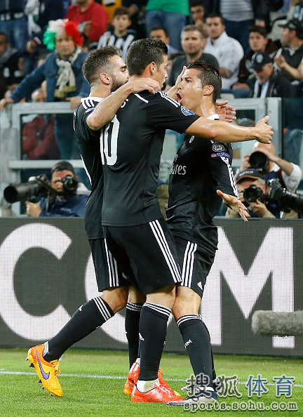 勒沃库森血洗皇马,C罗关键制胜 勒沃库森血洗皇马,C罗关键制胜