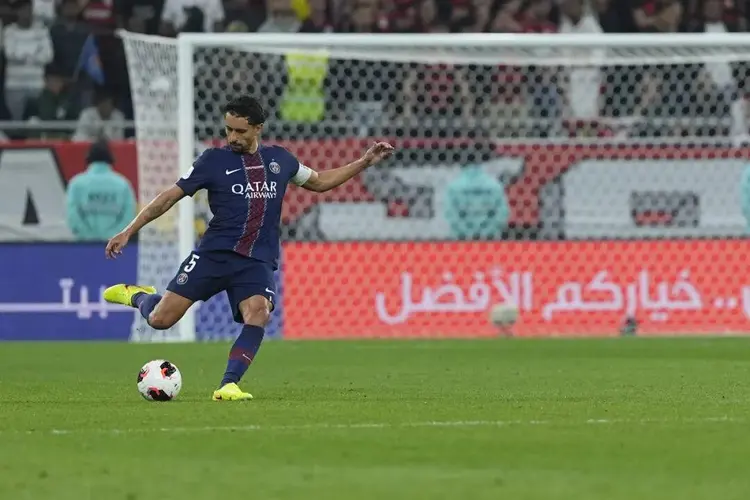 巴黎圣日耳曼抢分成功，战绩继续领先