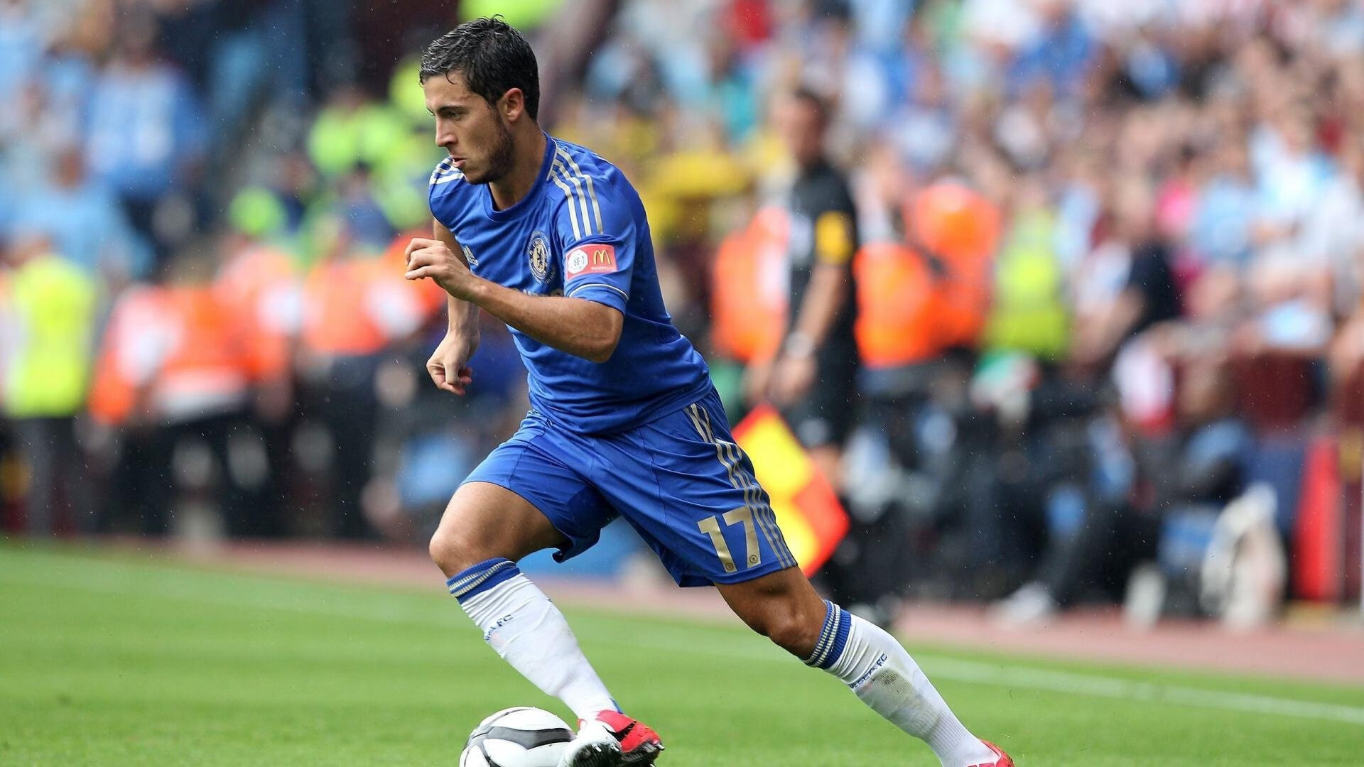 绿茵双城记，AC米兰粉碎红军旧梦，内马尔在德甲争冠战接管比赛