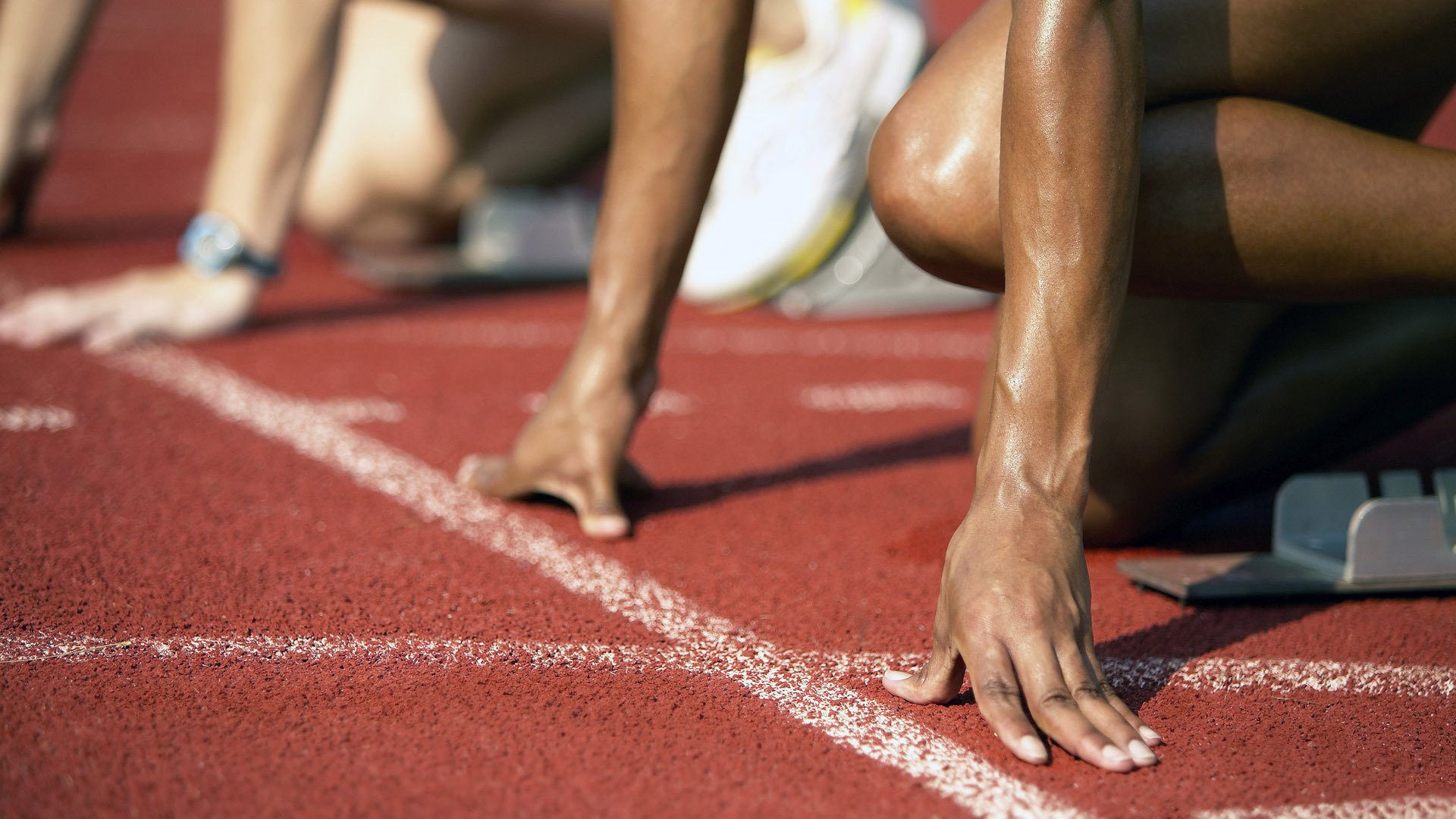 福克斯加冕之夜，F1年度争冠终局的无争议传奇