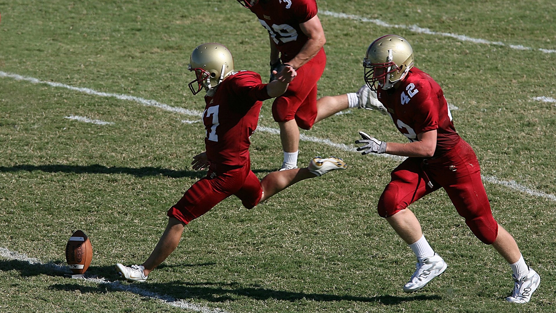 欧冠半决赛焦点战，开拓者巅峰对决胜出掘金